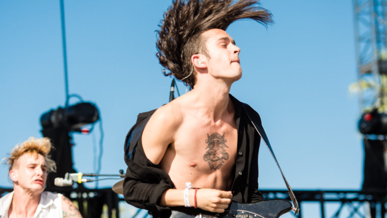 The 1975 Officially Announce New Album Being Funny In A Foreign ...