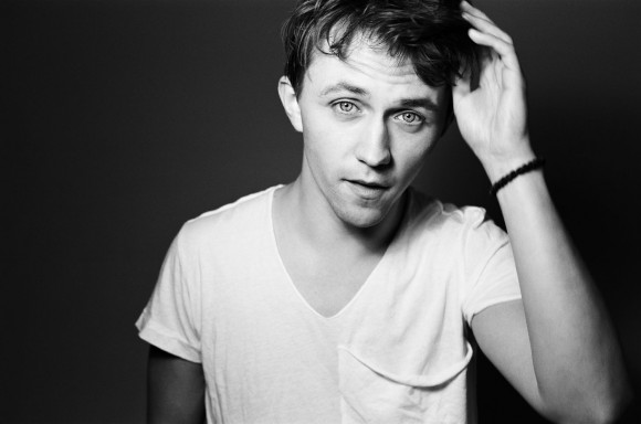 Sondre Lerche Unveils Whimsical New Song And Video “Alone In The Night” Featuring Aurora
