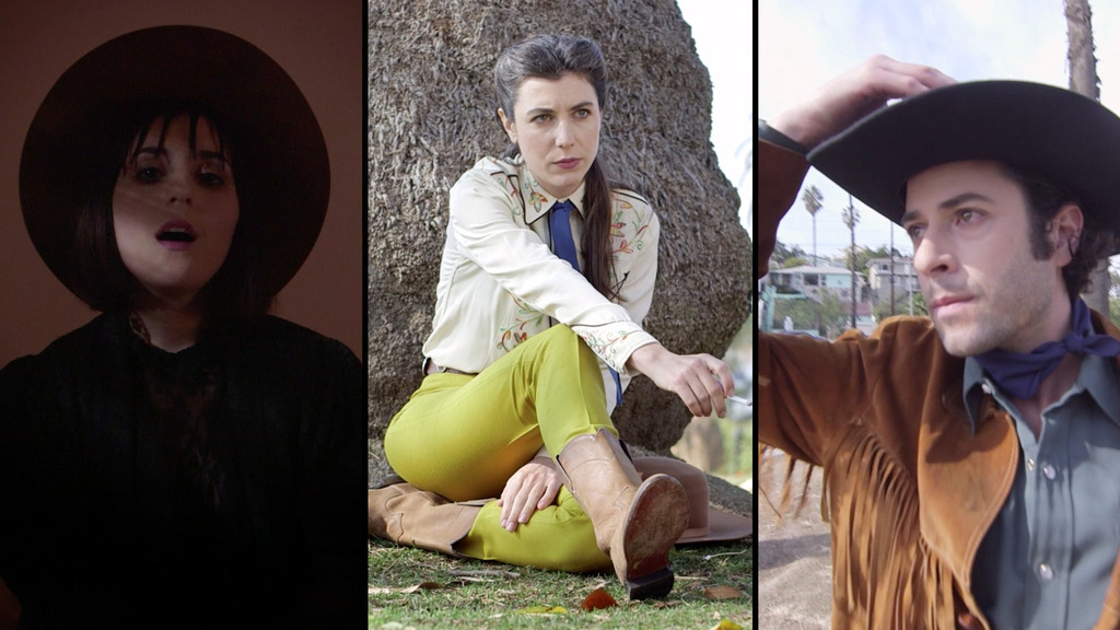 WATCH Julia Holter Releases New Video For "Everytime Boots" mxdwn Music