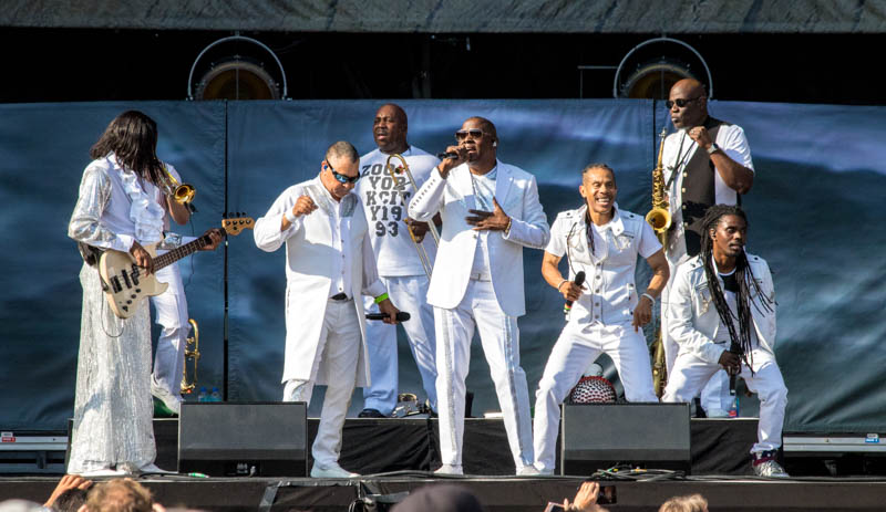 Classic West Day Two with Earth Wind and Fire, Journey and Fleetwood Mac (Photos, Setlists ...