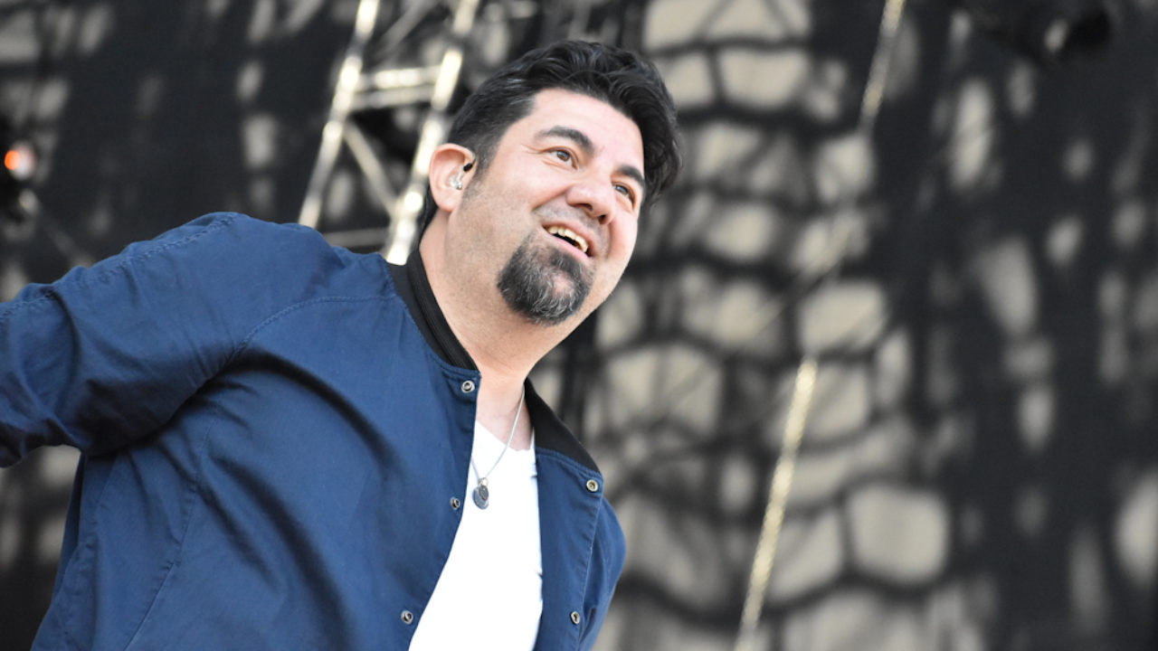 Chino Moreno Of Deftones Joins Gojira Onstage For Cover Of Sepultura S Territory Mxdwn Music