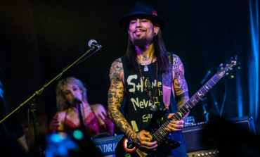 Dave Navarro Discusses Experience With Long Covid: “Been Sick Since December”