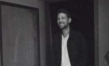 Fleet Foxes’ Robin Pecknold Covers Elliott Smith, Joni Mitchell & More During Solo NYC Show